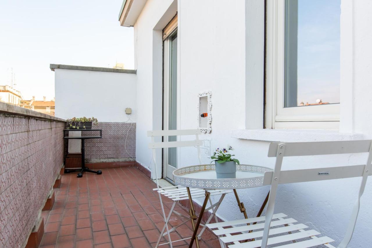 Italstay - Disciplini Apartment -10 Min Dal Duomo Milão Exterior foto